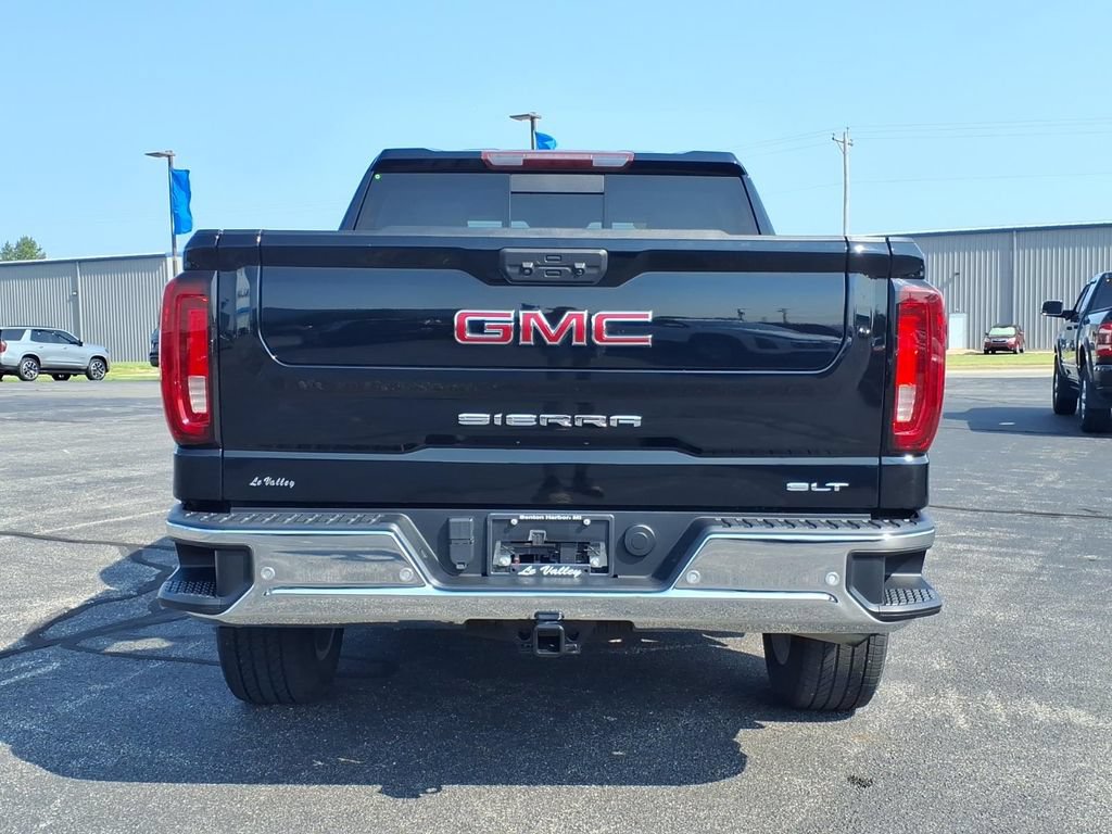 Used 2022 GMC Sierra 1500 SLT w/ SLT Premium Plus Package AWD/4WD image 22