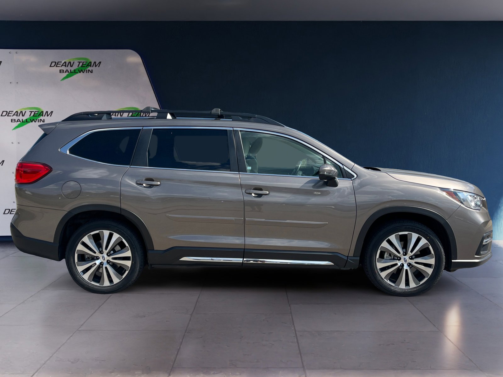 Used 2022 Subaru Ascent Limited w/ Technology Package image 8