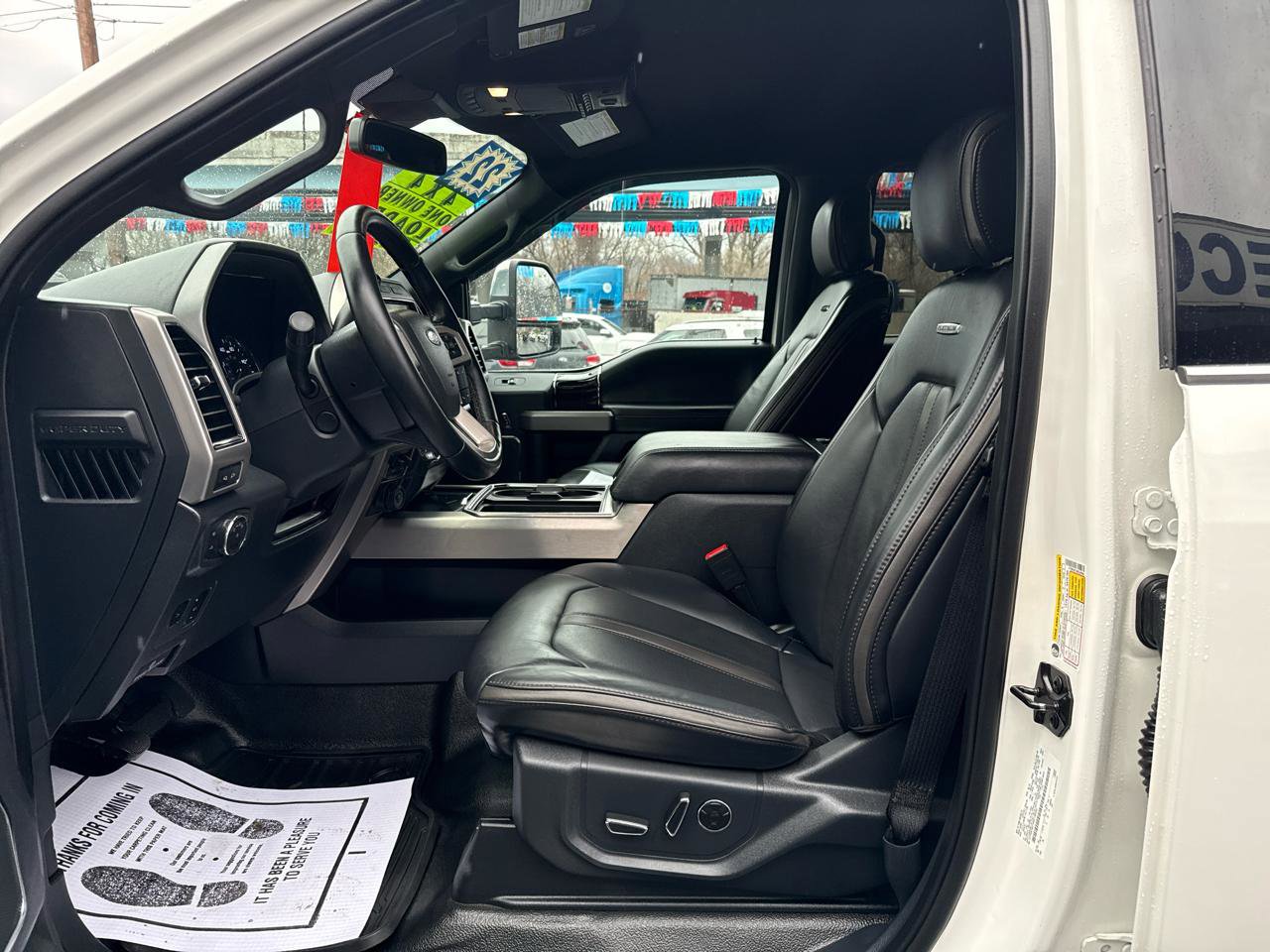 Used 2022 Ford F350 Platinum w/ FX4 Off-Road Package image 12