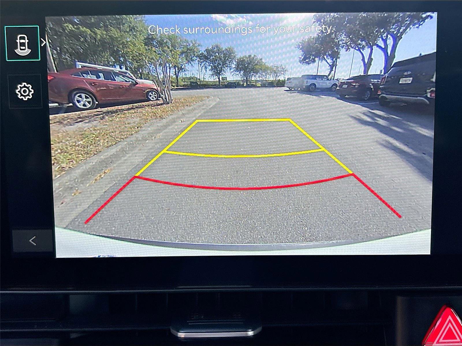 Used 2025 Kia Carnival FWD image 15