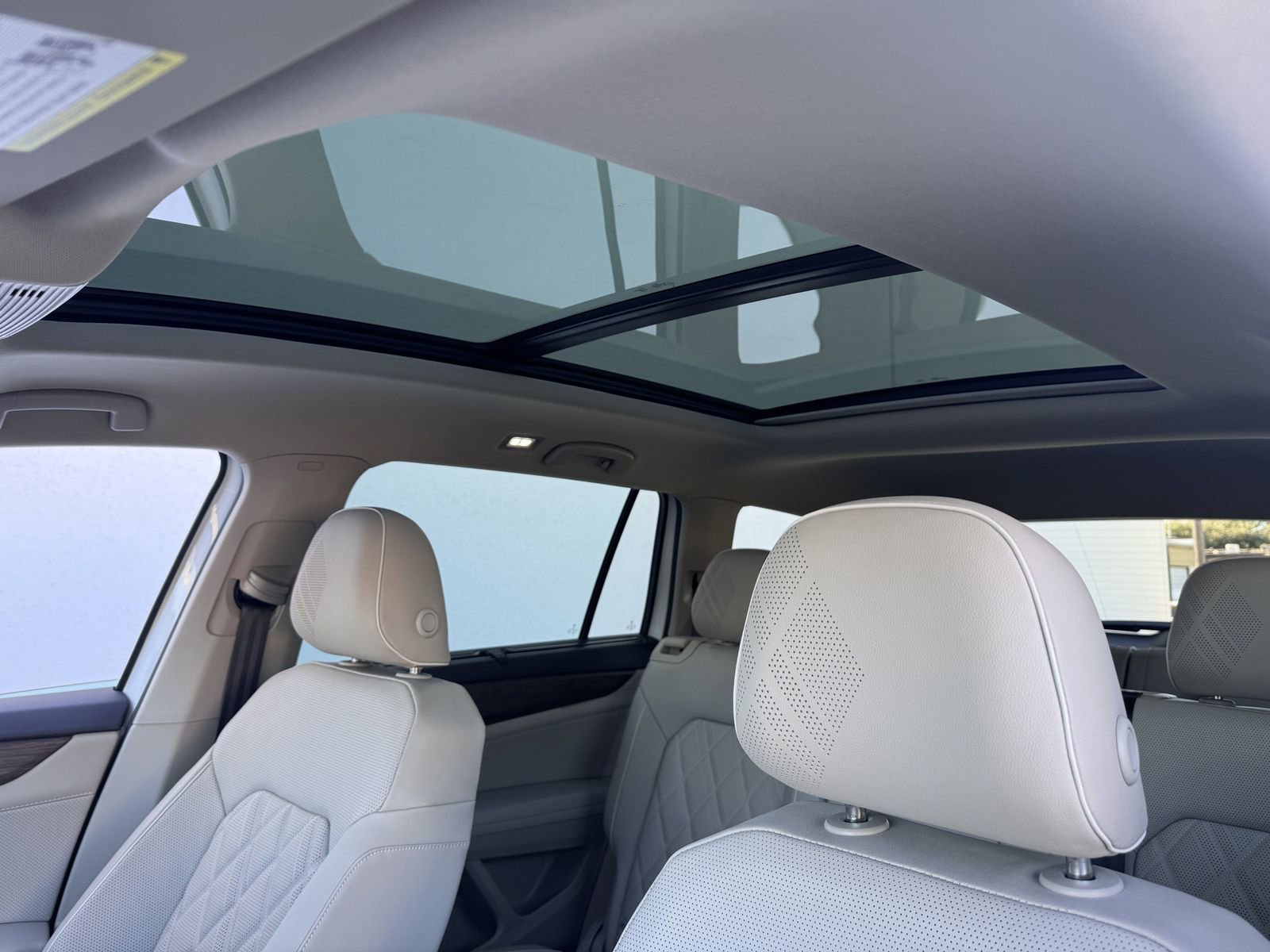 New 2026 Volkswagen Atlas SEL Premium R-Line image 22