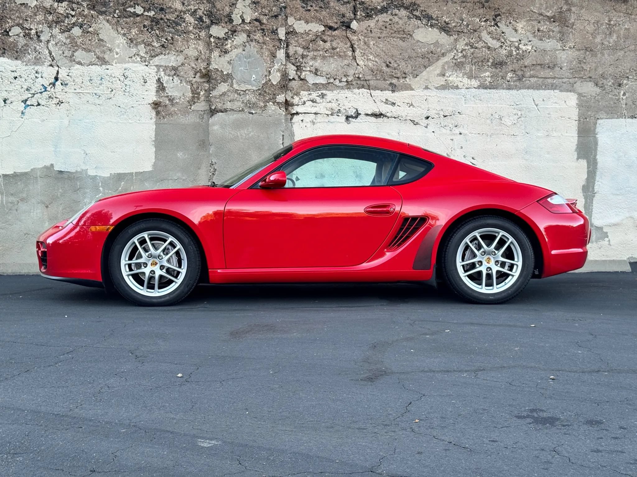 Used 2007 Porsche Cayman RWD image 9