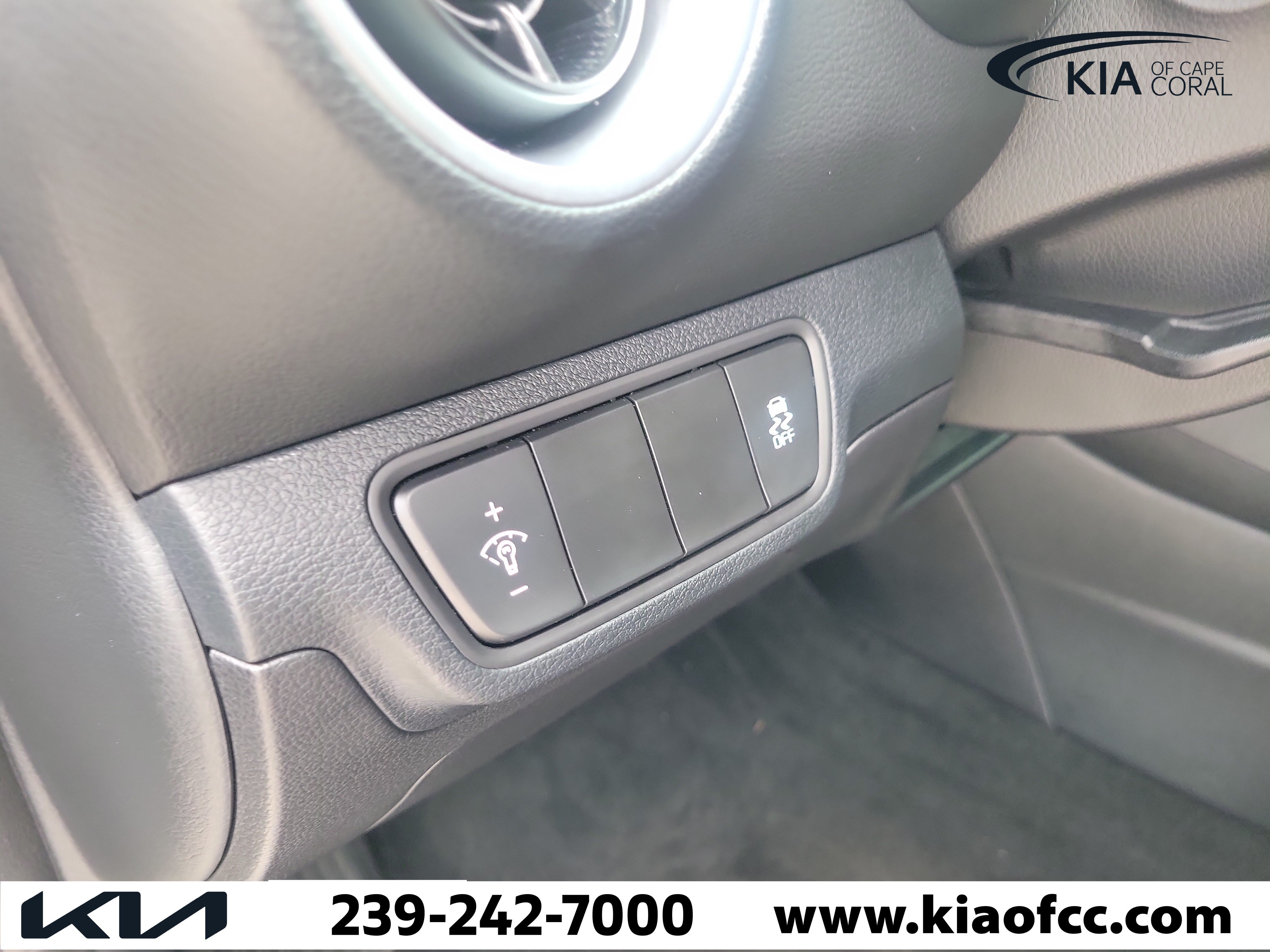 Certified 2024 Kia Forte LXS FWD image 25
