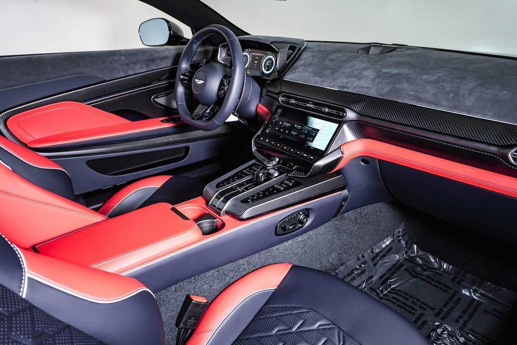 New 2025 Aston Martin Vanquish image 18