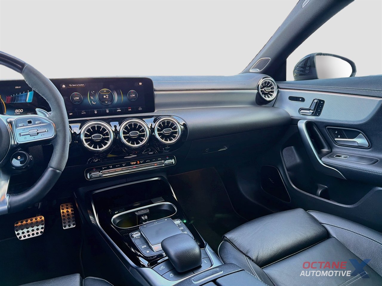 Used 2023 Mercedes-Benz CLA 35 AMG 4MATIC w/ Exterior Lighting Package image 25