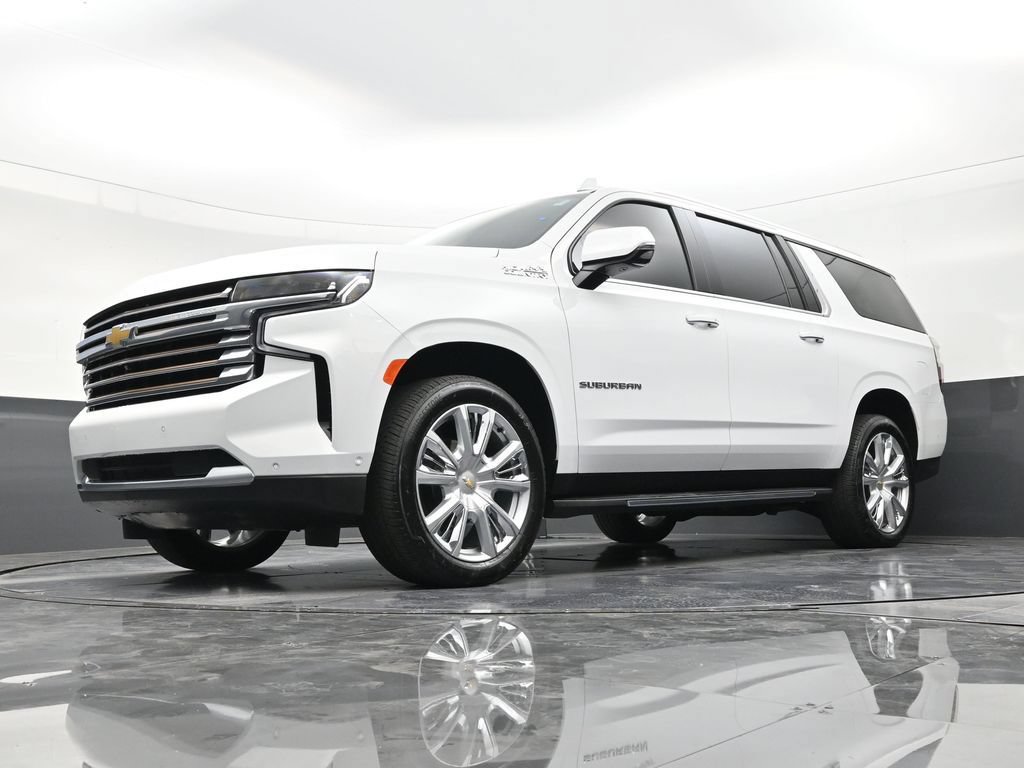 Used 2024 Chevrolet Suburban High Country w/ Advanced Technology Package RWD image 20