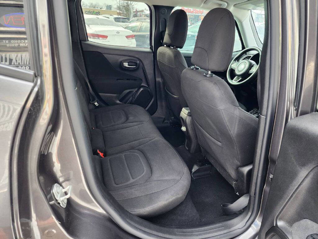 Used 2020 Jeep Renegade Latitude w/ UConnect 8.4 Nav Group image 12
