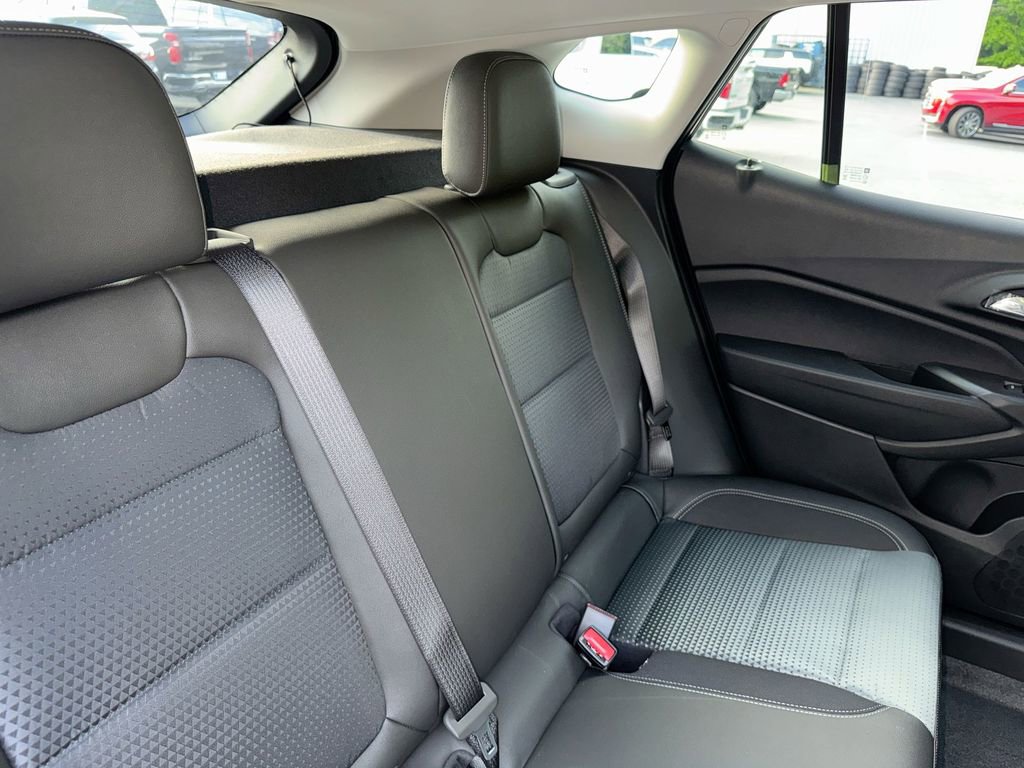 New 2026 Chevrolet Trax LT w/ LT Convenience Package FWD image 29