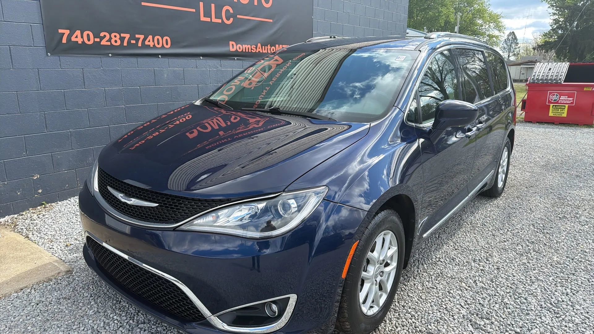 Used 2020 Chrysler Pacifica Touring-L FWD image 10