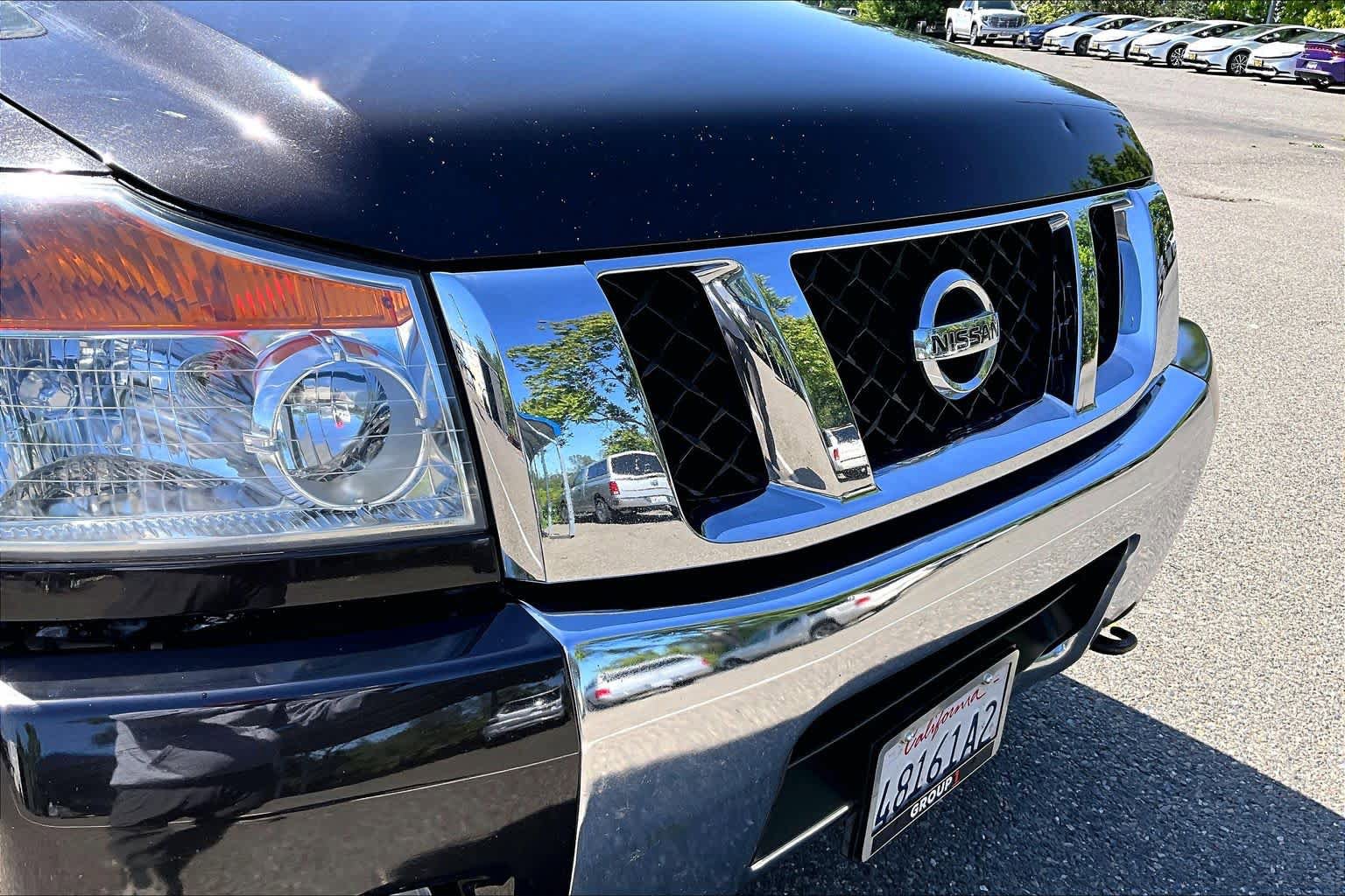 Used 2014 Nissan Titan SV w/ SV Premium Utility Package AWD/4WD image 29