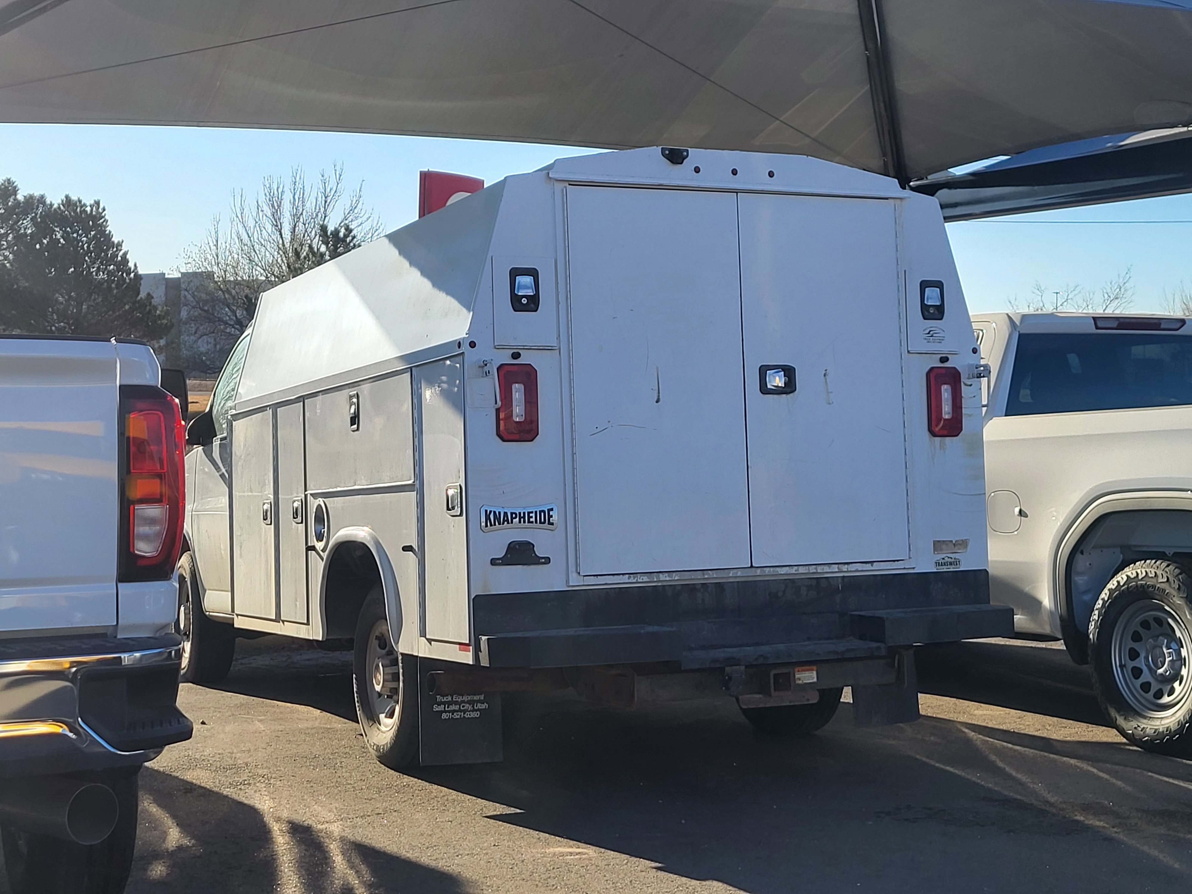 Used 2020 GMC Savana 3500 w/ Power Convenience Package image 5