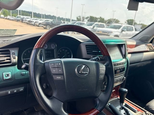 Used 2011 Lexus LX 570 4WD image 12
