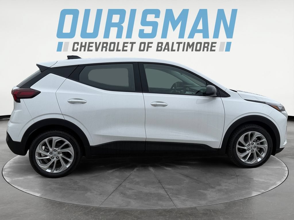 New 2027 Chevrolet Bolt LT w/ Comfort Package FWD image 7