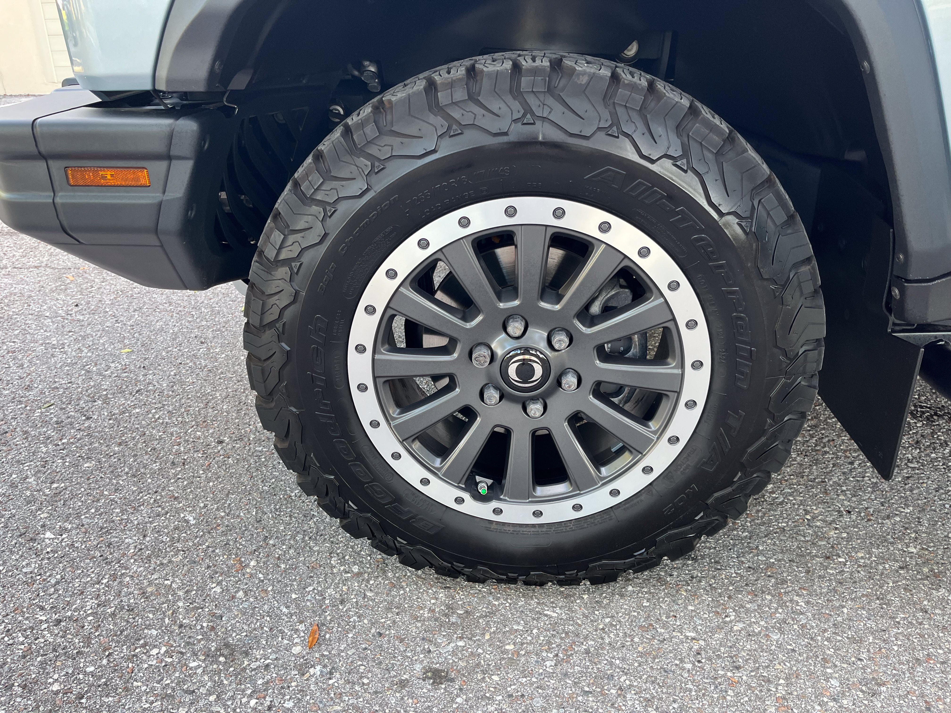 Used 2025 INEOS Grenadier AWD/4WD image 13