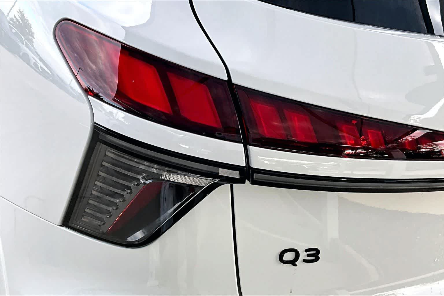 New 2026 Audi Q3 quattro 2.0T AWD/4WD image 14