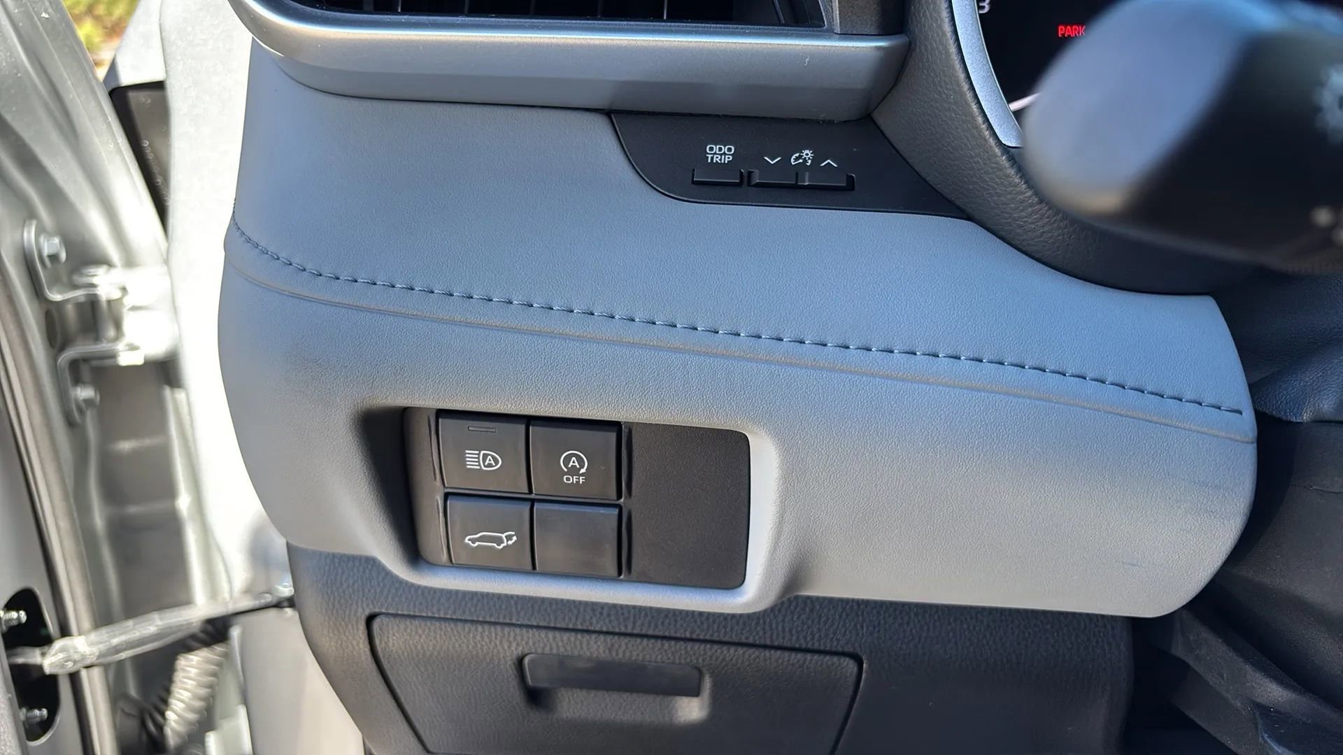 Used 2023 Toyota Highlander XLE image 12