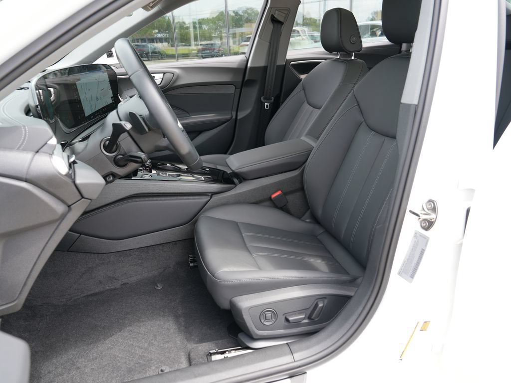 Used 2025 Audi A5 2.0T Premium w/ Convenience Package AWD/4WD image 19