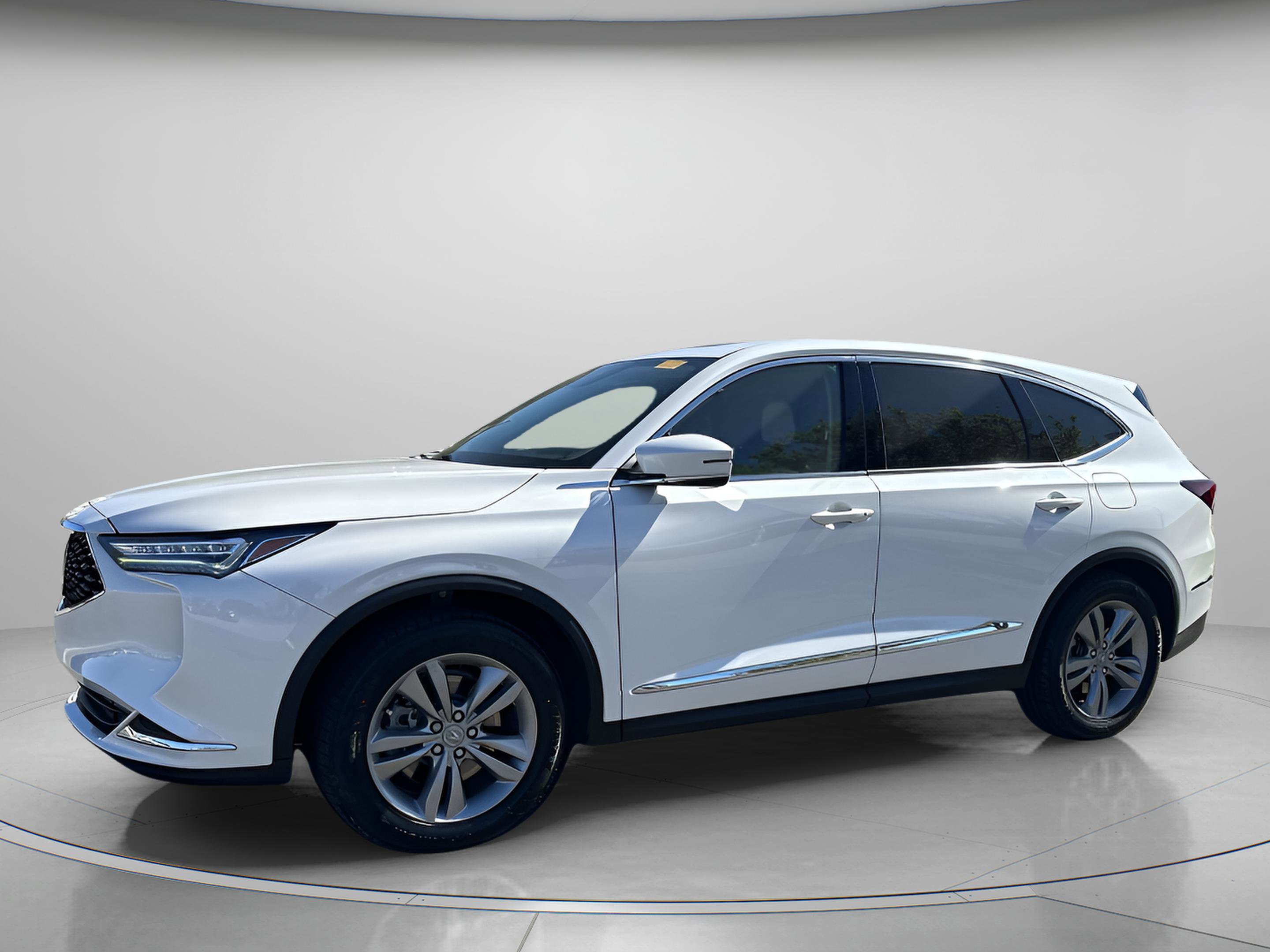 Used 2023 Acura MDX FWD image 2