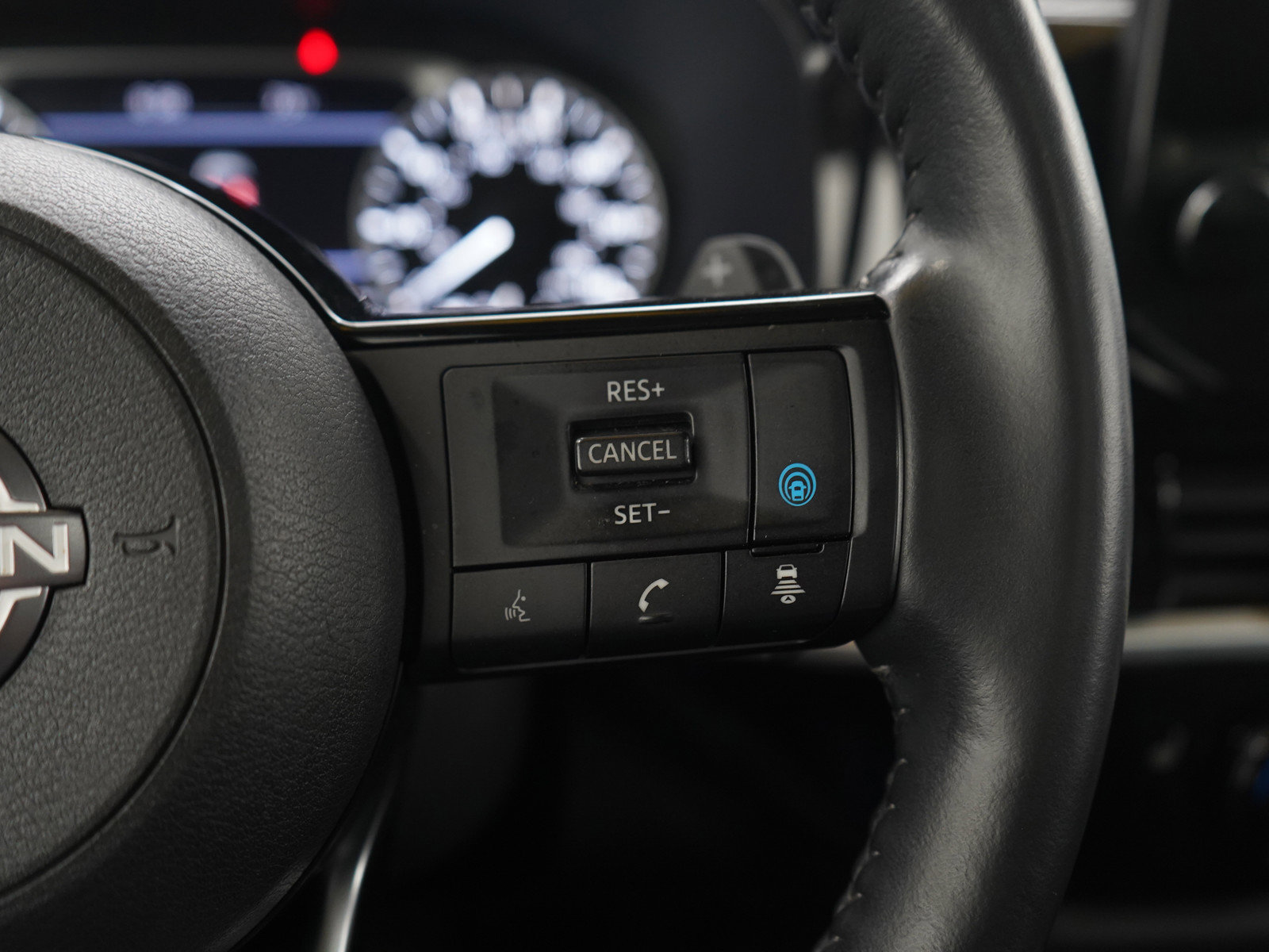 Used 2022 Nissan Pathfinder SL w/ SL Premium Package AWD/4WD image 28