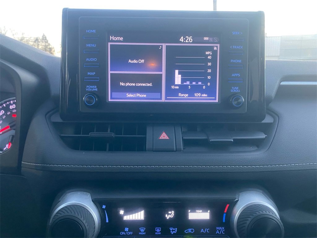 Used 2019 Toyota RAV4 LE image 21