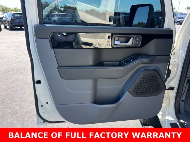 Used 2025 INEOS Grenadier Fieldmaster Edition AWD/4WD image 12