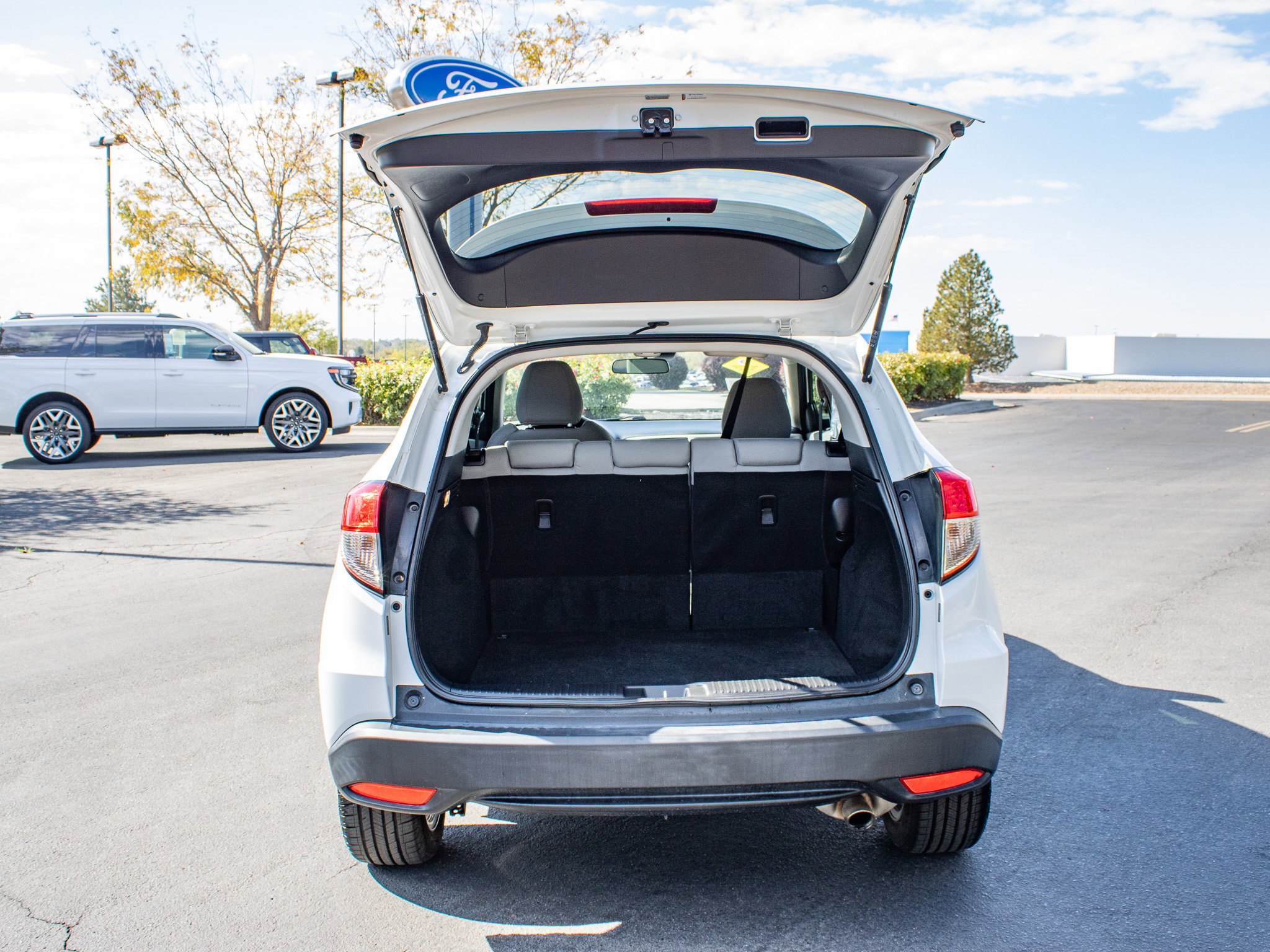 Used 2019 Honda HR-V EX image 10