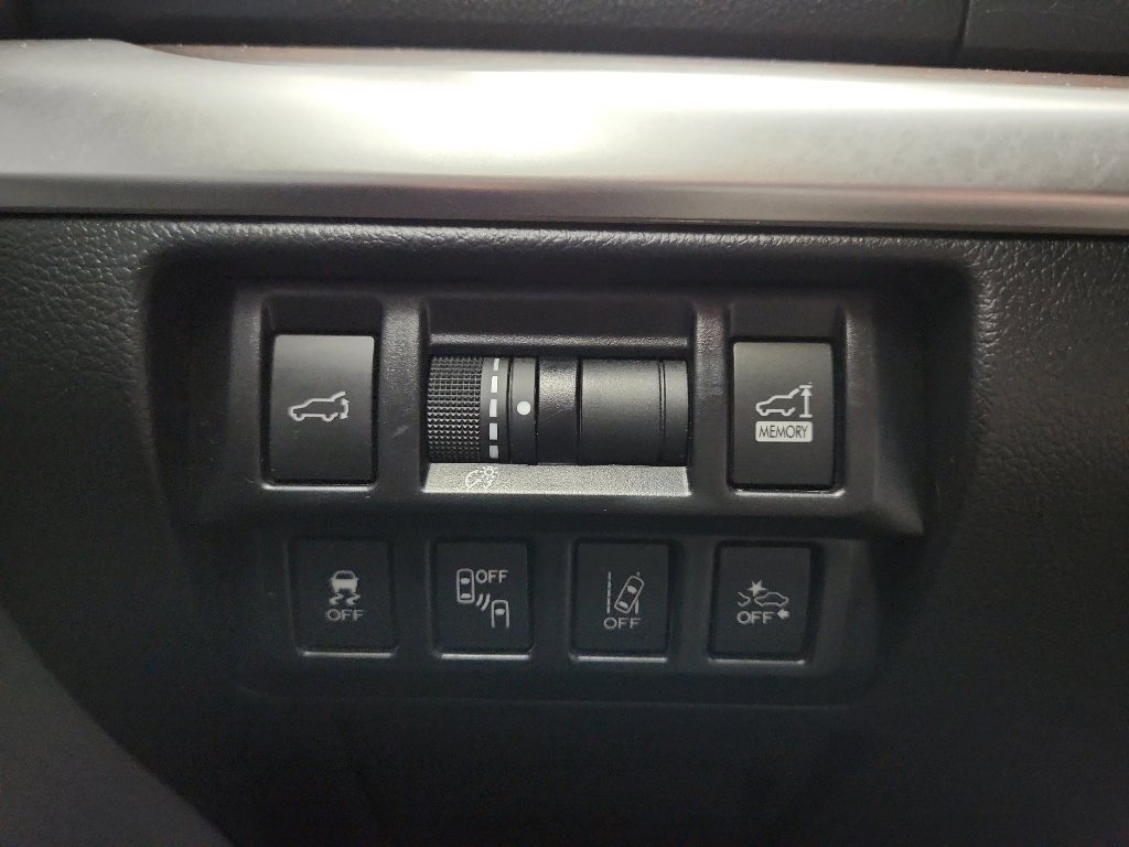 Used 2019 Subaru Outback 2.5i Limited AWD/4WD image 13