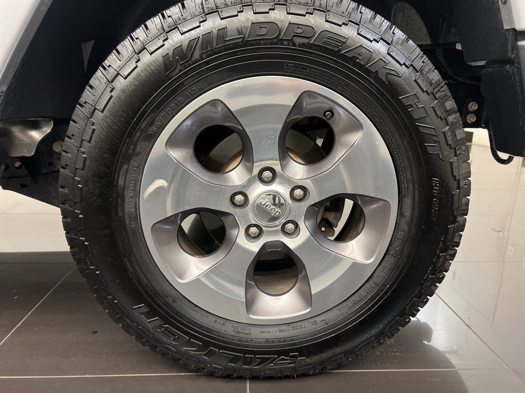 Used 2018 Jeep Wrangler Unlimited Sahara image 7