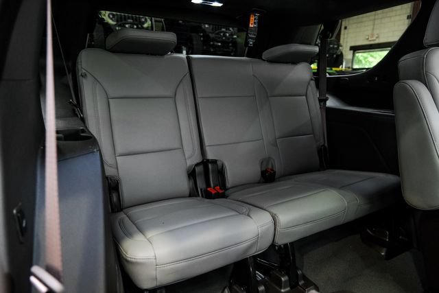 Used 2026 Chevrolet Tahoe Z71 w/ Comfort Package AWD/4WD image 15