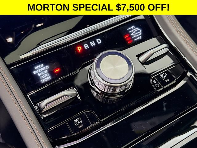 New 2026 Jeep Grand Cherokee L Summit w/ Obsidian Package AWD/4WD image 16