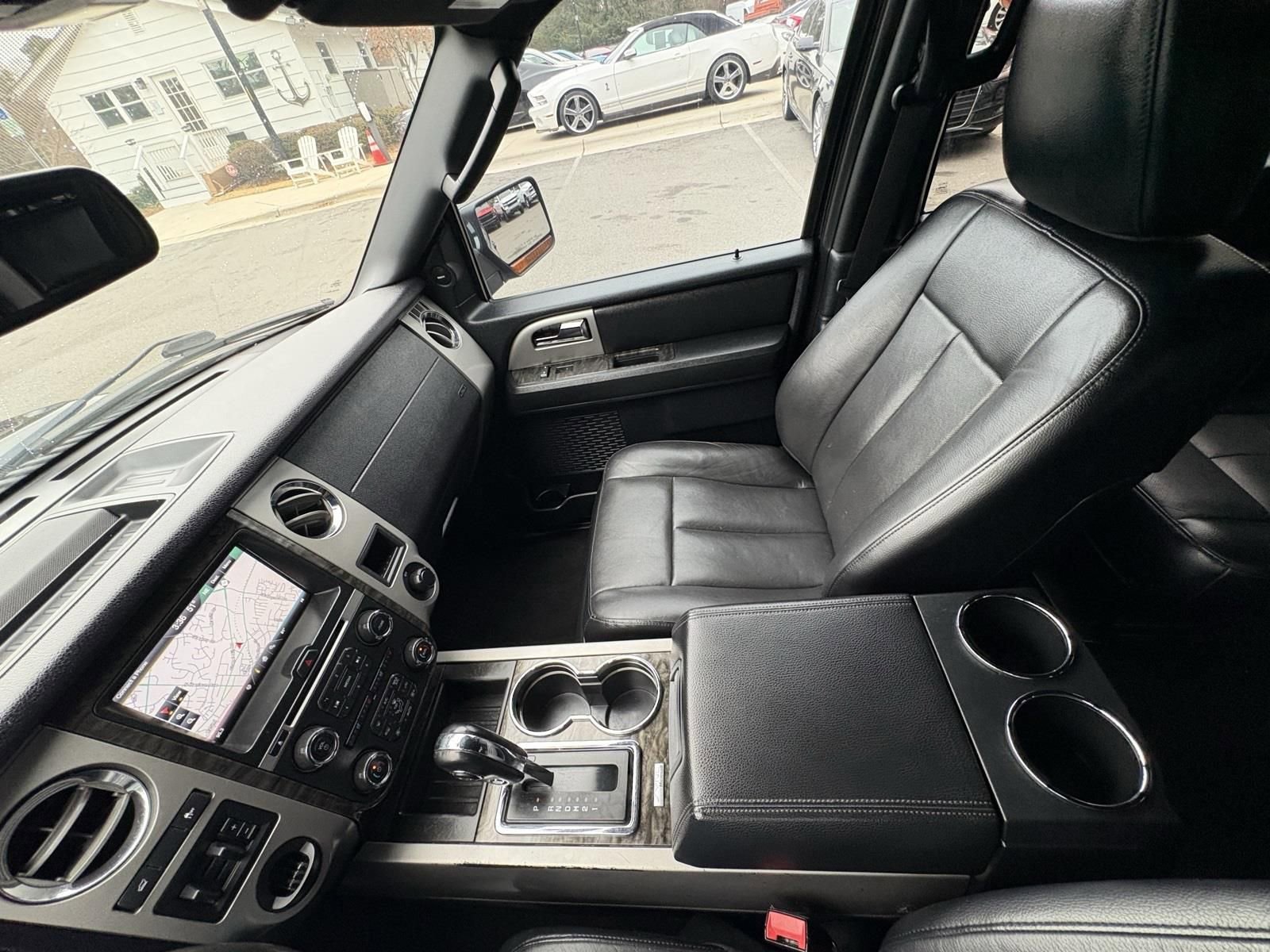 Used 2015 Ford Expedition Limited RWD image 43