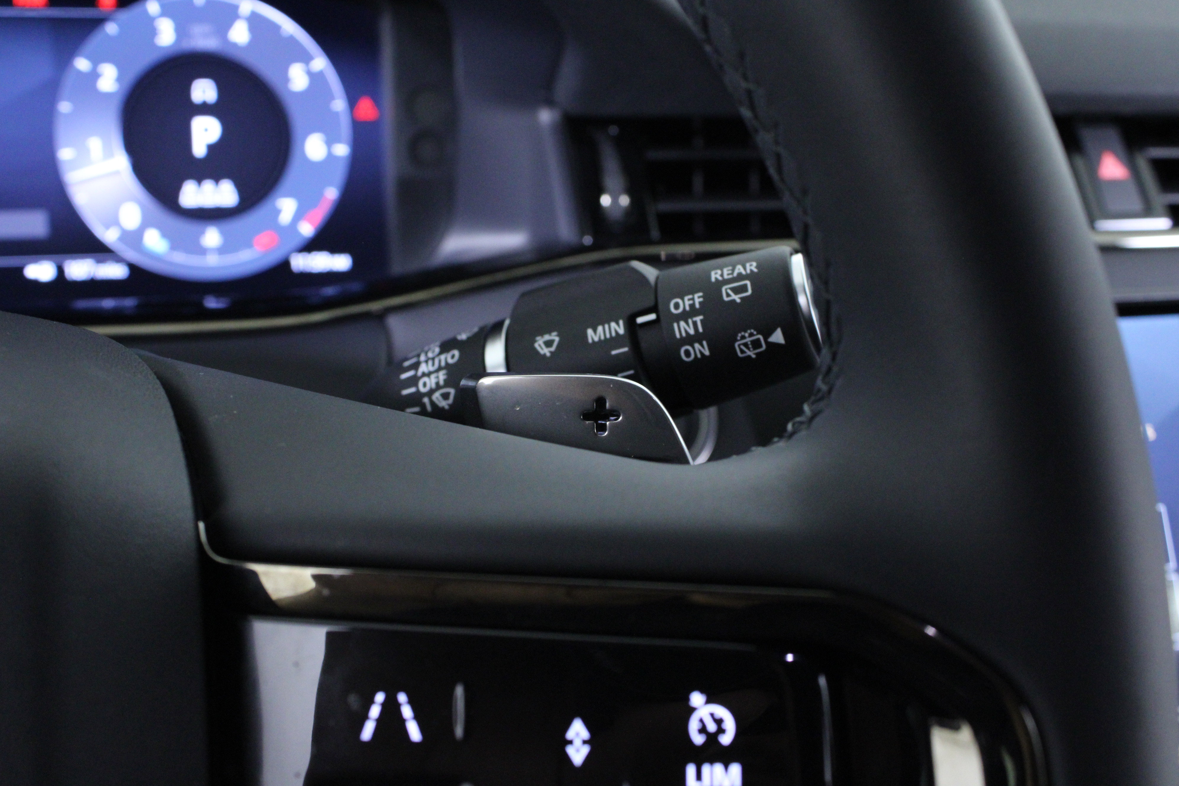 Used 2026 Land Rover Range Rover Evoque S AWD/4WD image 25