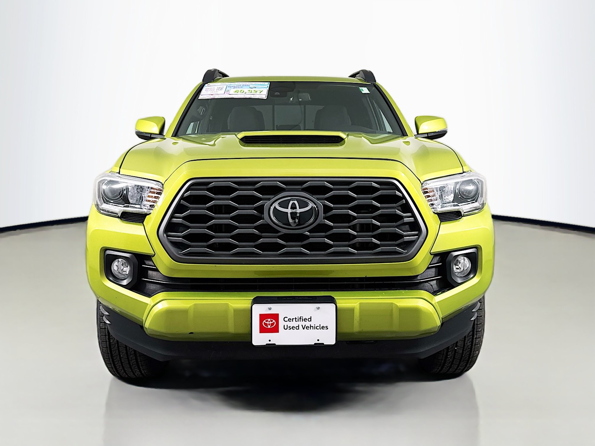 Certified 2023 Toyota Tacoma TRD Sport AWD/4WD image 2