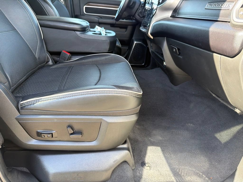 Used 2024 RAM 2500 Laramie AWD/4WD image 30