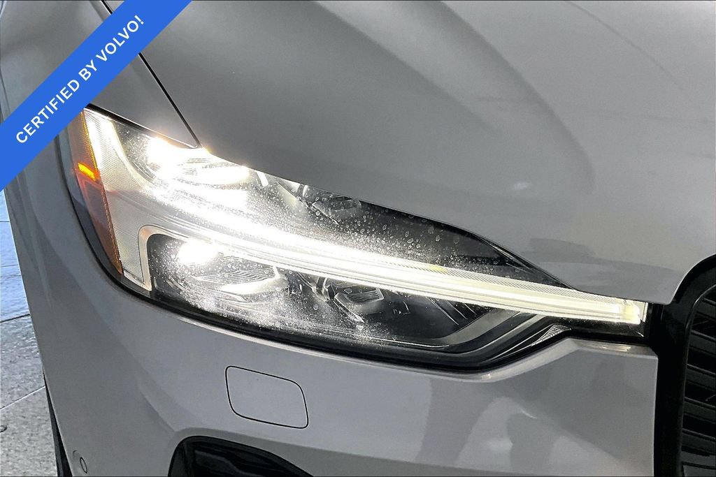 Used 2026 Volvo XC60 B5 Plus AWD/4WD image 32