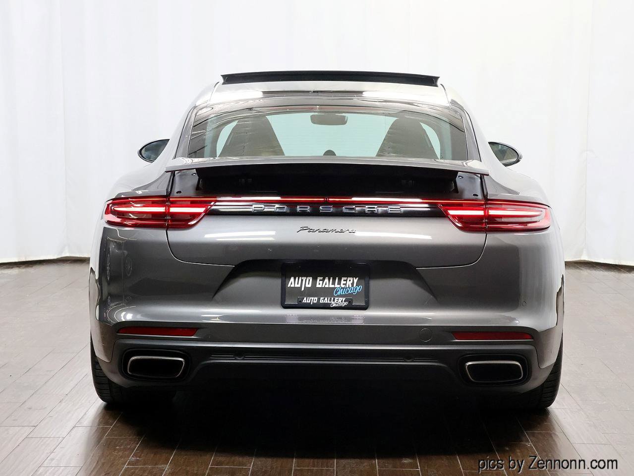 Used 2017 Porsche Panamera Sedan image 7