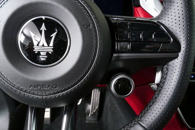New 2026 Maserati Grecale Folgore AWD/4WD image 12
