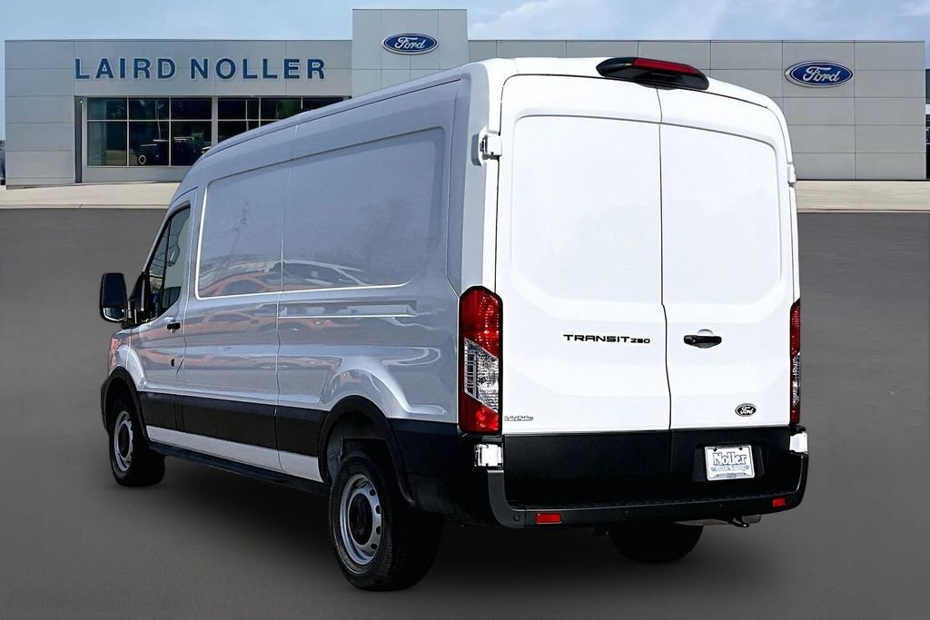 New 2026 Ford Transit 250 148 Medium Roof RWD image 3