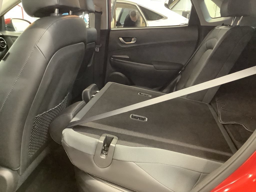 Used 2020 Hyundai Kona Ultimate AWD/4WD image 14