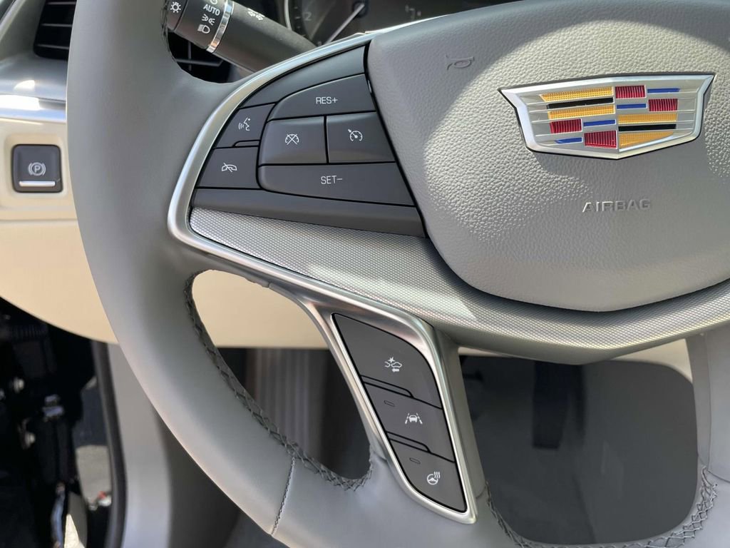 New 2025 Cadillac XT5 Premium Luxury image 24