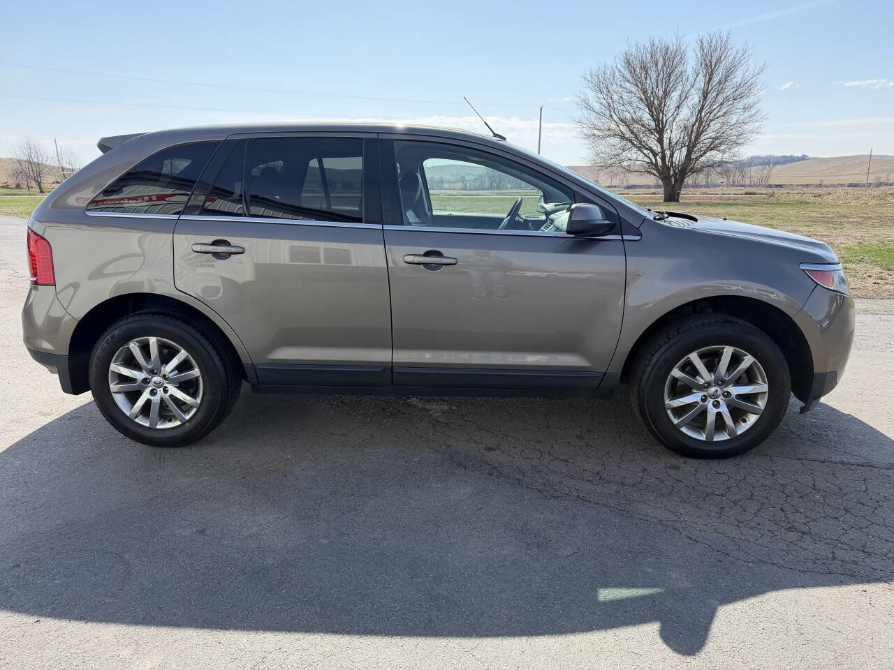 Used 2013 Ford Edge Limited AWD/4WD image 7