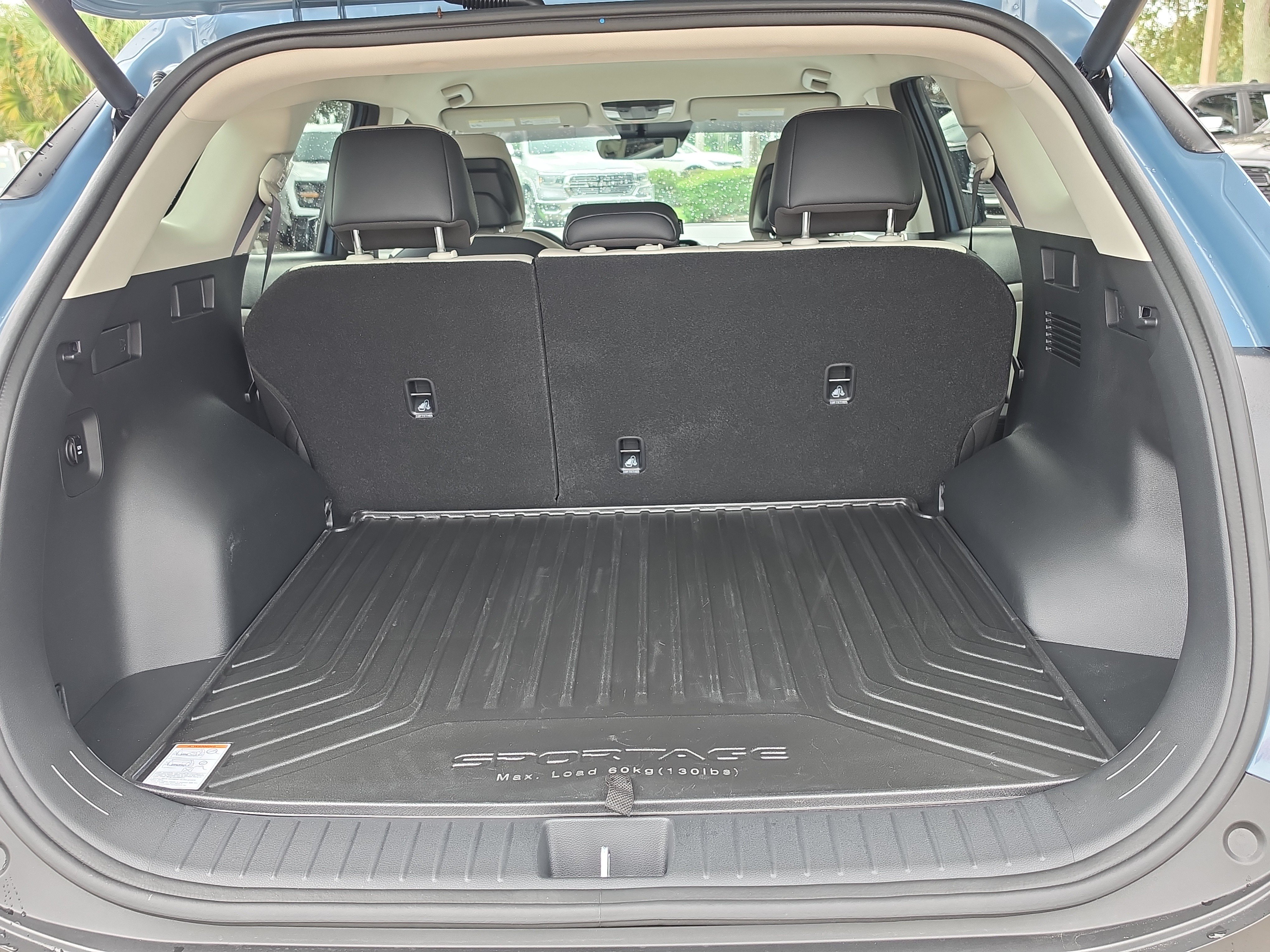 Used 2026 Kia Sportage EX AWD/4WD image 10