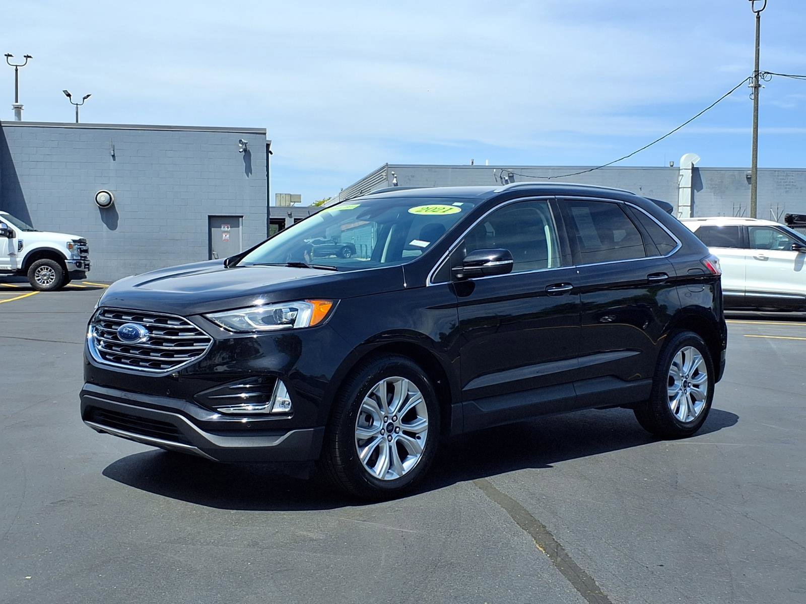 Used 2021 Ford Edge Titanium AWD/4WD image 1