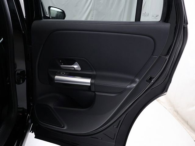 Certified 2023 Mercedes-Benz GLA 250 4MATIC image 32