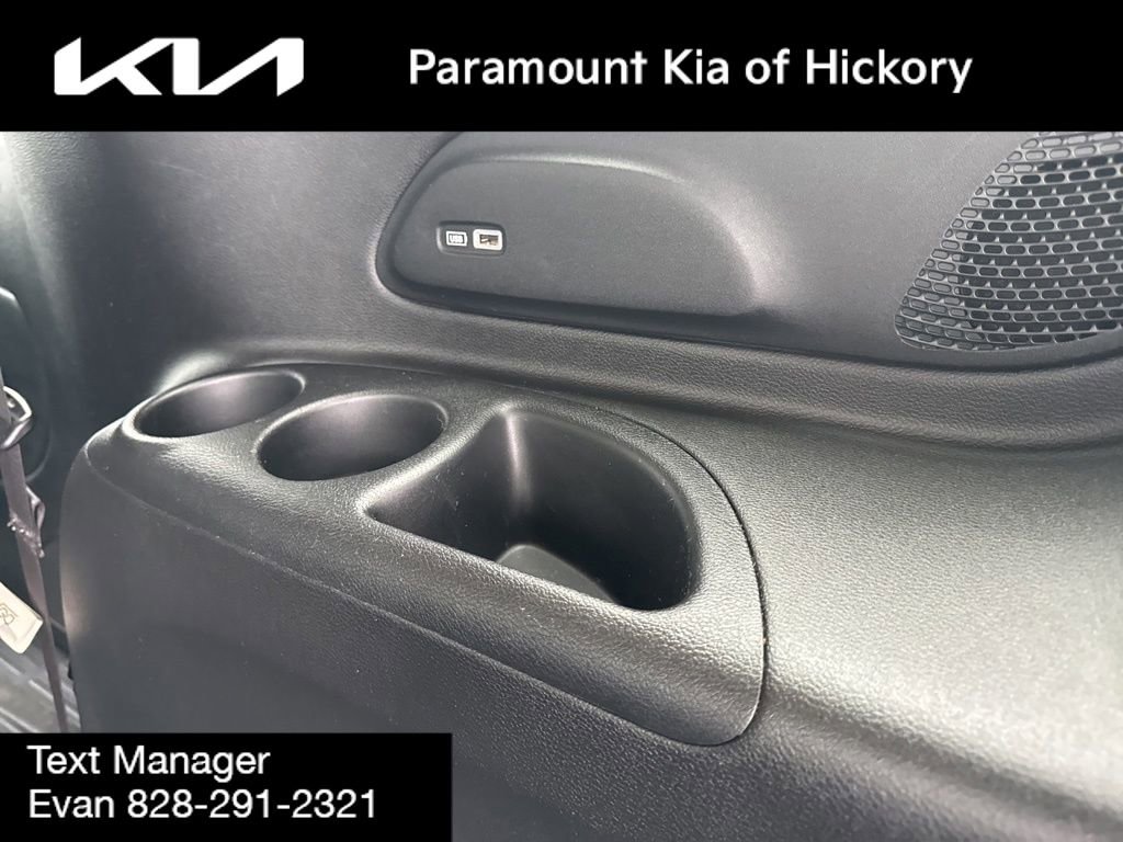 Used 2020 Chrysler Pacifica Touring-L Plus image 13