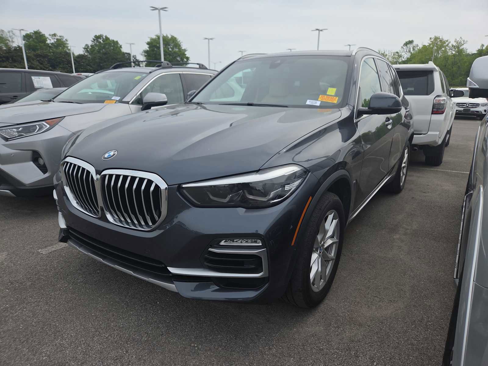 Used 2019 BMW X5 xDrive40i w/ Convenience Package AWD/4WD image 9