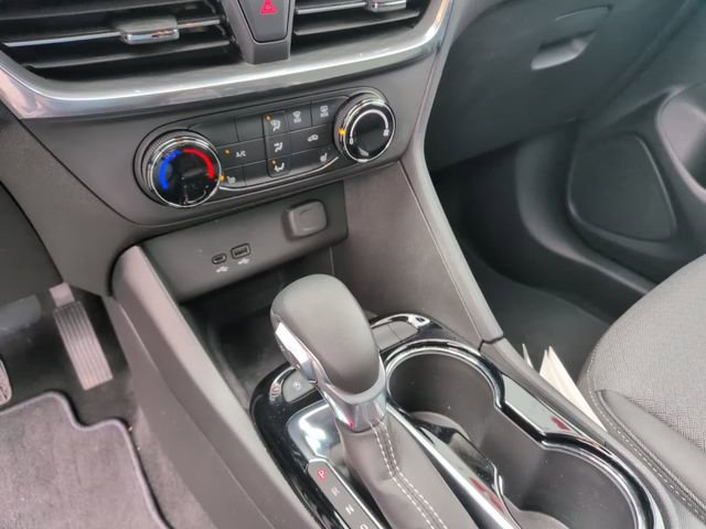 Used 2024 Buick Encore GX Preferred w/ Comfort Package FWD image 23
