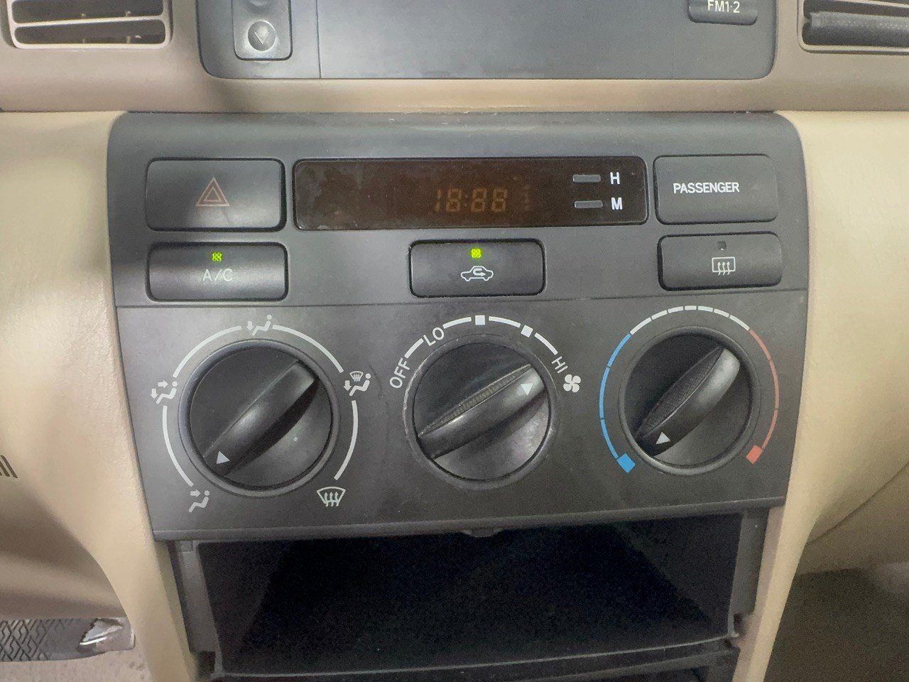 Used 2004 Toyota Corolla CE FWD image 22