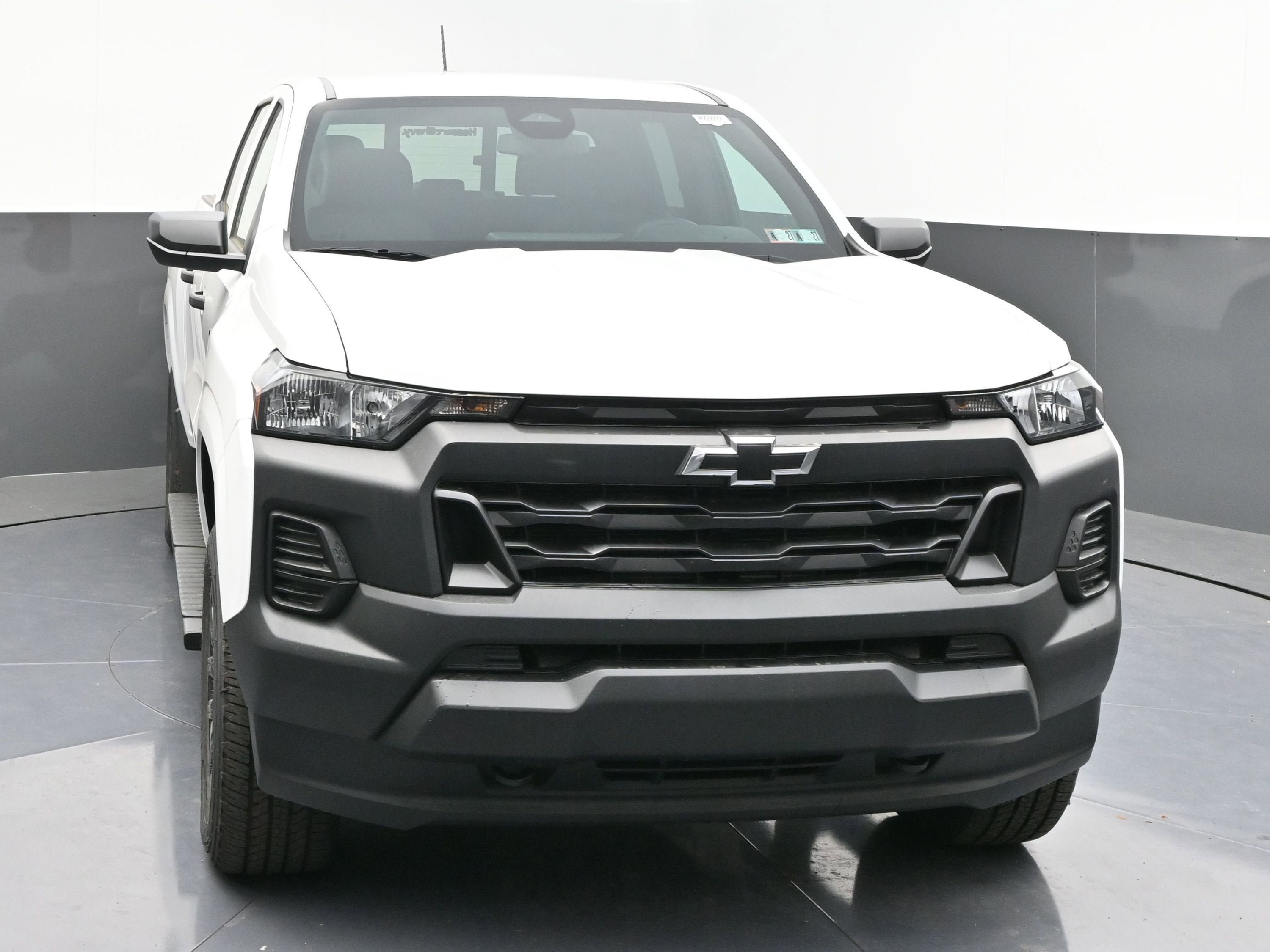 New 2026 Chevrolet Colorado W/T w/ WT Custom Package AWD/4WD image 2