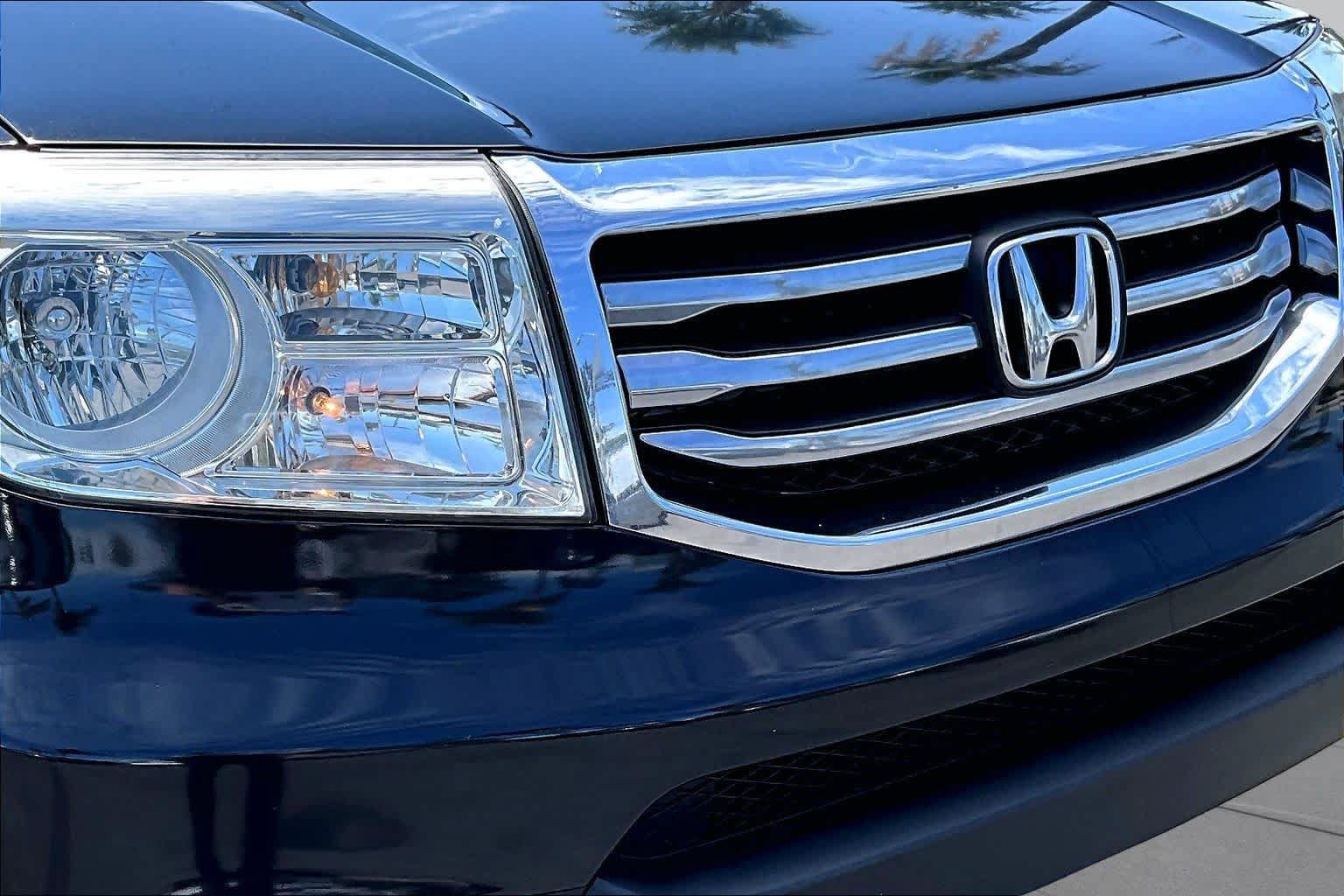 Used 2015 Honda Pilot SE image 28